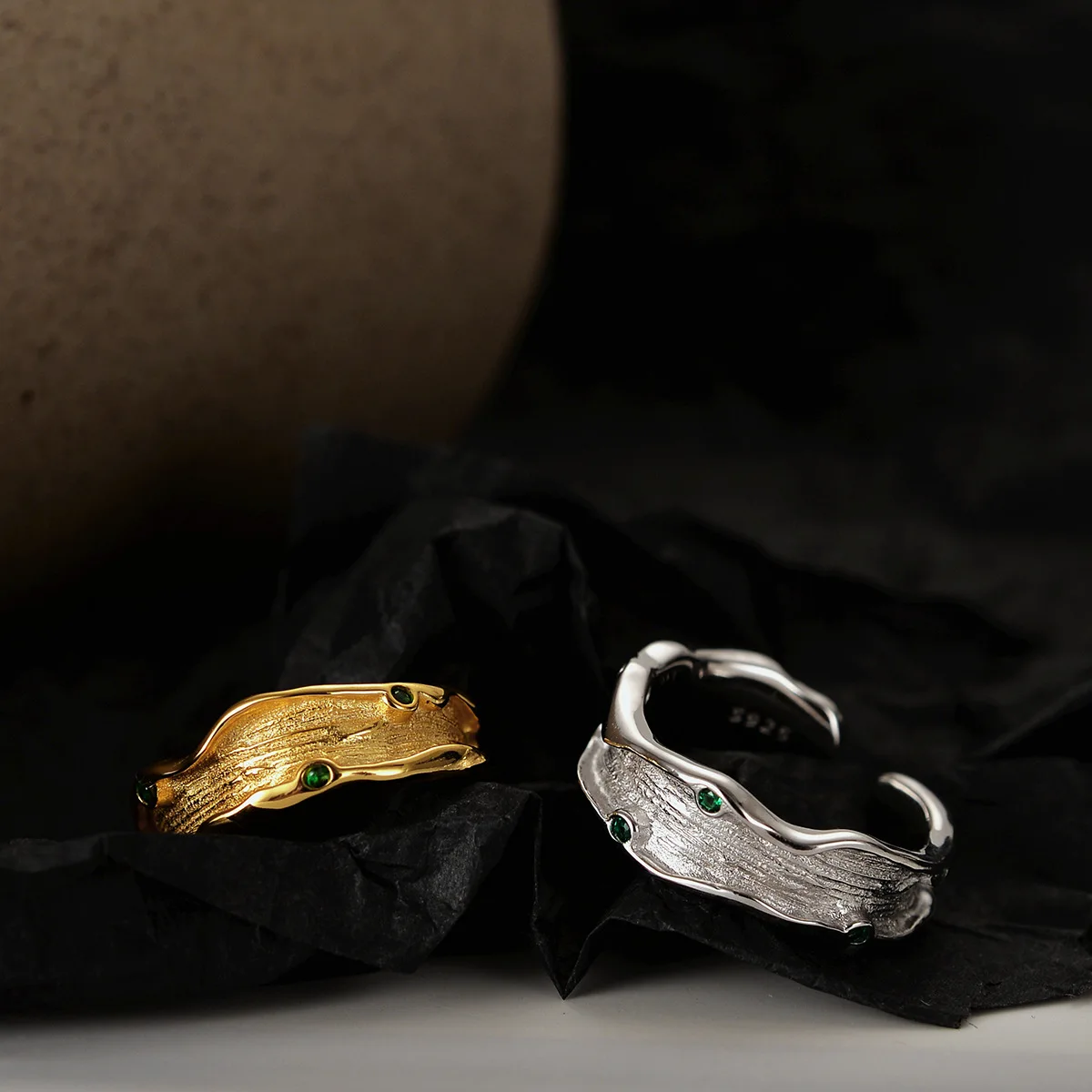 

В Корейском стиле Простые ниши S925 серебро Алмаз текстуры кольцо женский ins с защитой от холодного ветра, открытие указательный палец кольцо ...