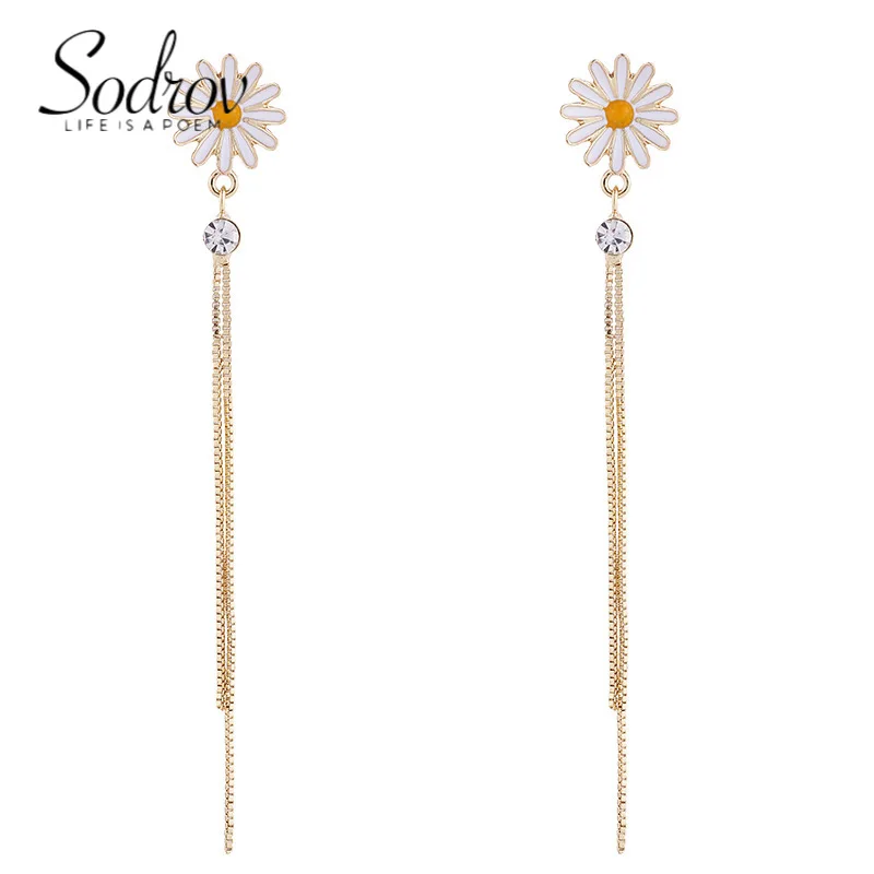 

Korean Fashion Earrings 2021 Trend Long Earring for Women Gold Stud Flower Dangle Earrings Without Ear Hole Gift Jewelry Earring
