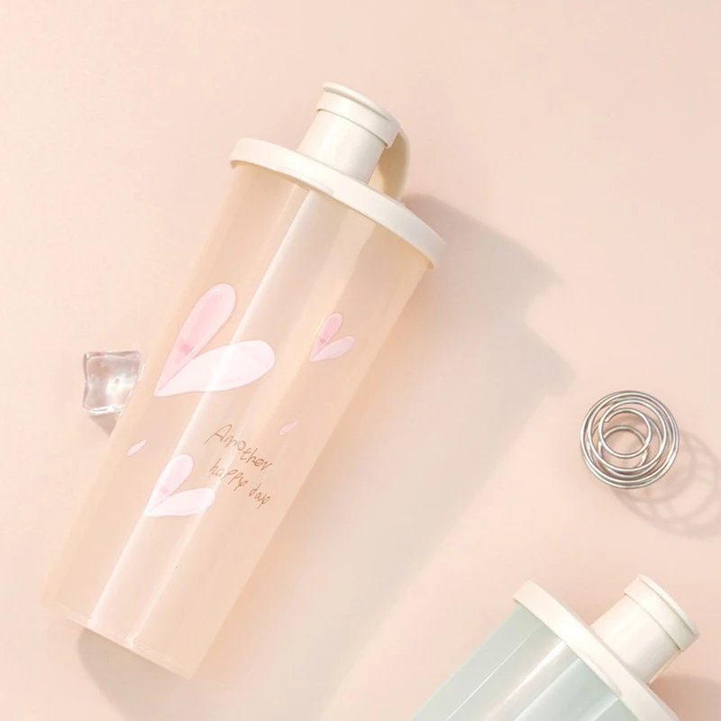 

Protable Shaker Bottle Whey Protein Powder Outdoor Bottle with Stirring Ball