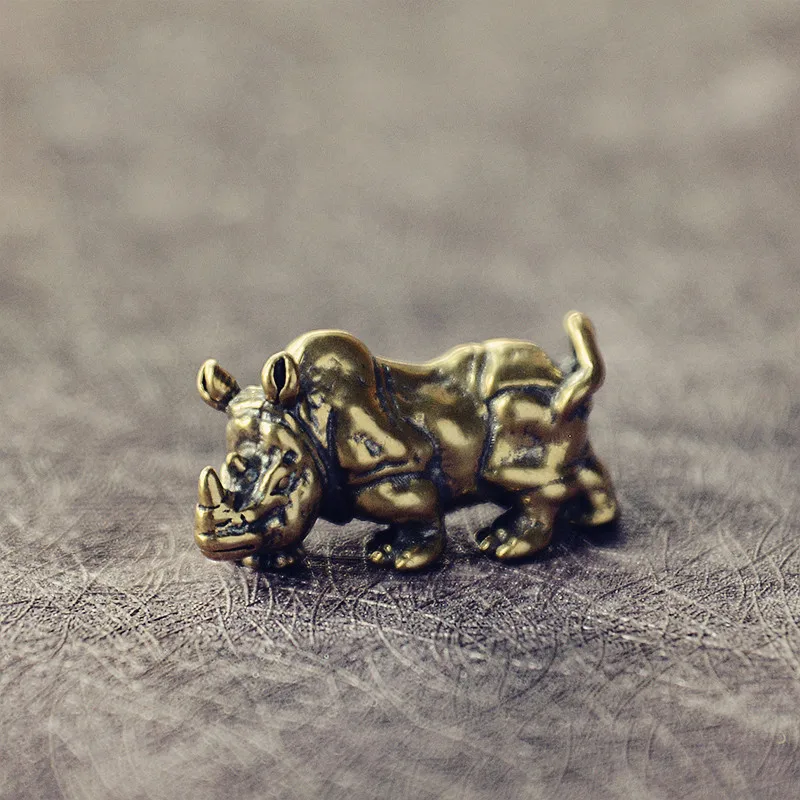 

Ретро латунная подвеска, большая резьба, маленькие украшения, настольные украшения, цвет кофе