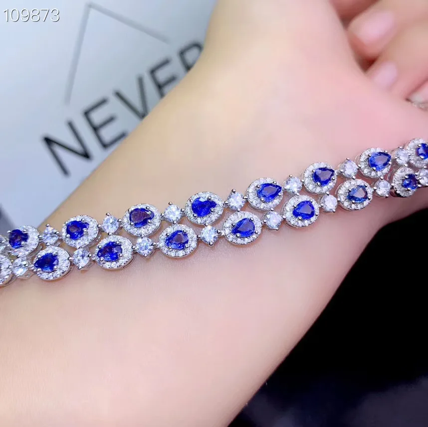 Браслет ручной работы из натурального сапфира и серебра 925.