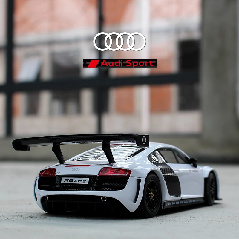 Новинка 1:24 Audi R8 V10 суперкар модель автомобиля из сплава литой и игрушечный