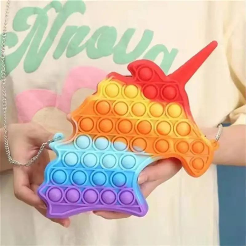 

Игрушка-антистресс Pop It, Радужный Единорог, сумка через плечо, модный креативный попет, пузырьки для пальцев, Детская сумка для облегчения ау...