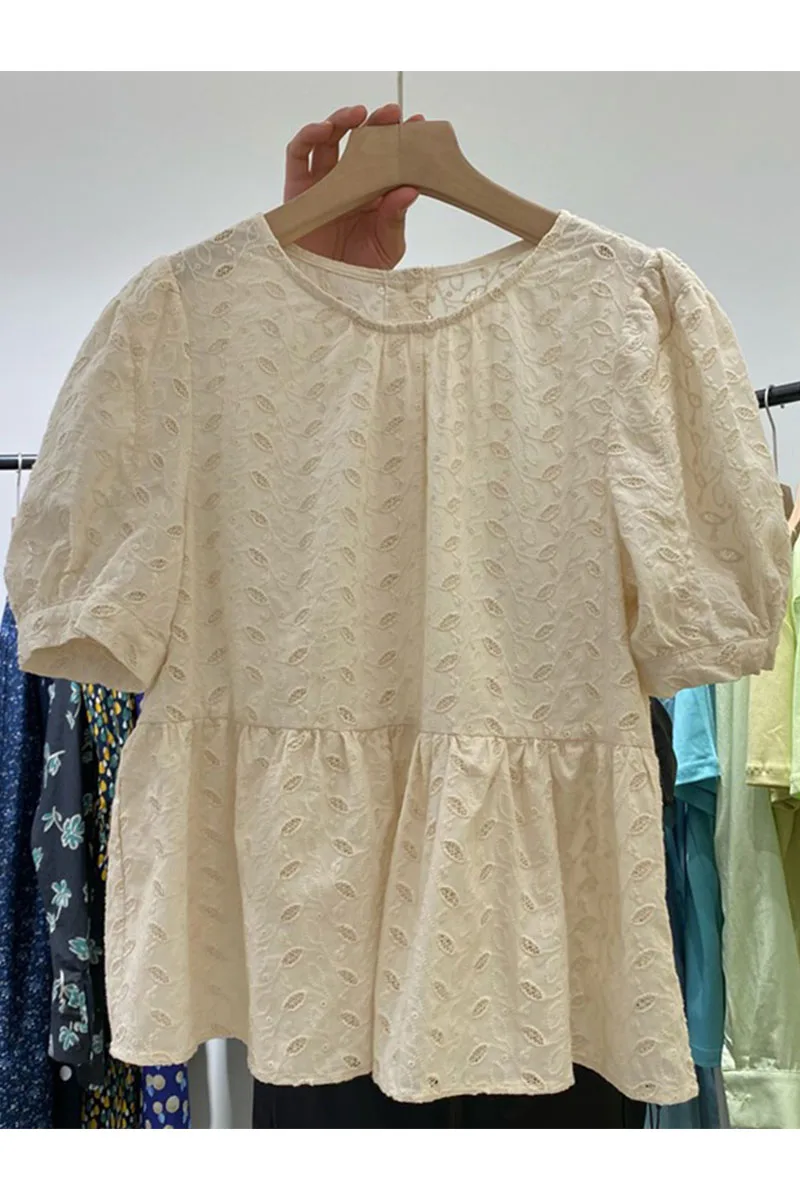 

VANOVICH Fashion Women Blouses and Tops Korean Style 2021 Summer New Cotton Aldies Blouses Solid Color Puff Sleeve Women Clothes