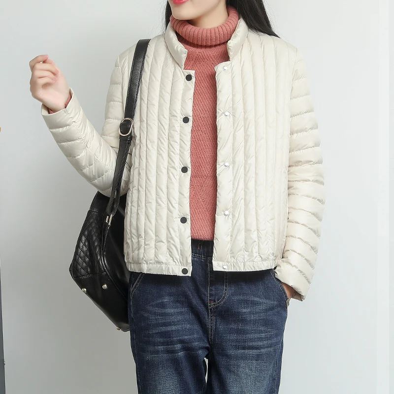 Куртка женская коротсветильник зимняя на утином пуху с воротником