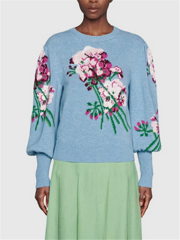 

2021 autumn and winter new round neck flower embroidery pullover sweater women'spuff sleeve short blue knitted top brand clothes