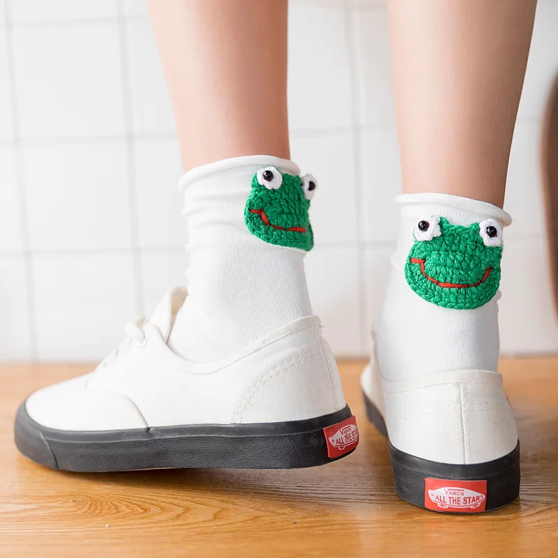 Модные с рисунками героев из мультфильмов рисунок лягушки милые короткие носки