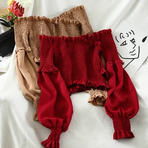 Женская блузка с рукавами-фонариками, базовая эластичная Облегающая рубашка с вырезом лодочкой и перекрестными оборками, топ с открытыми плечами на осень