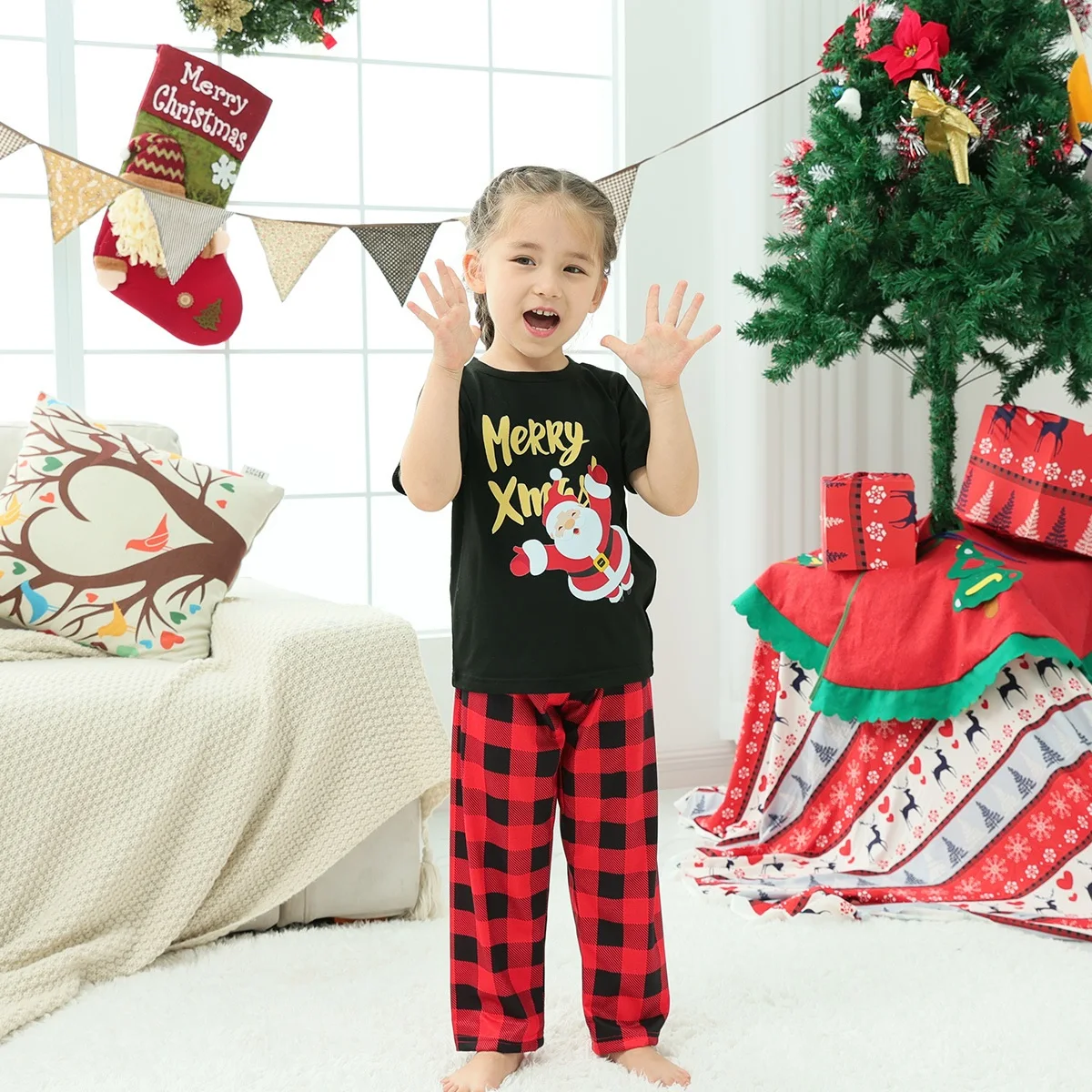 2022 Short Sleeve Christmas Family Matching Outfits Plaid Father Mother & Children Pajamas Sets Mommy and Me Xmas Pj's Clothes