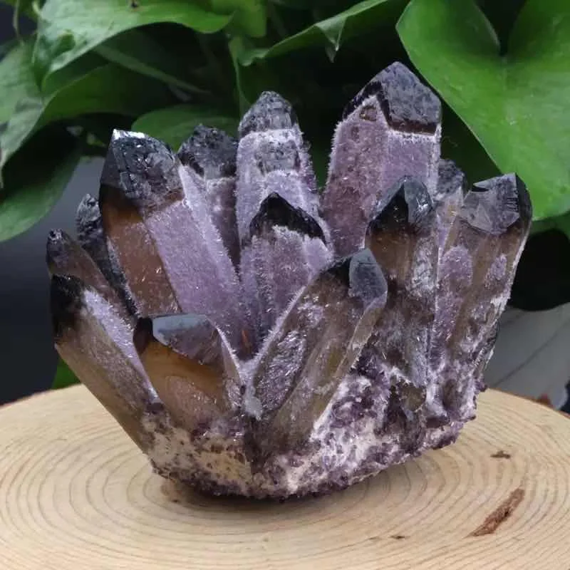 

Кристаллы MOKAGY из натурального фиолетового кварца, 500-650 г, 1 шт.