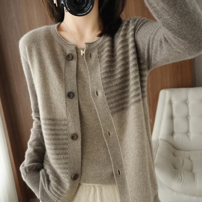 2021 autumn and winter new woolen sweater women's knitted jacket color matching cardigan 100% wool round neck sweater loose top