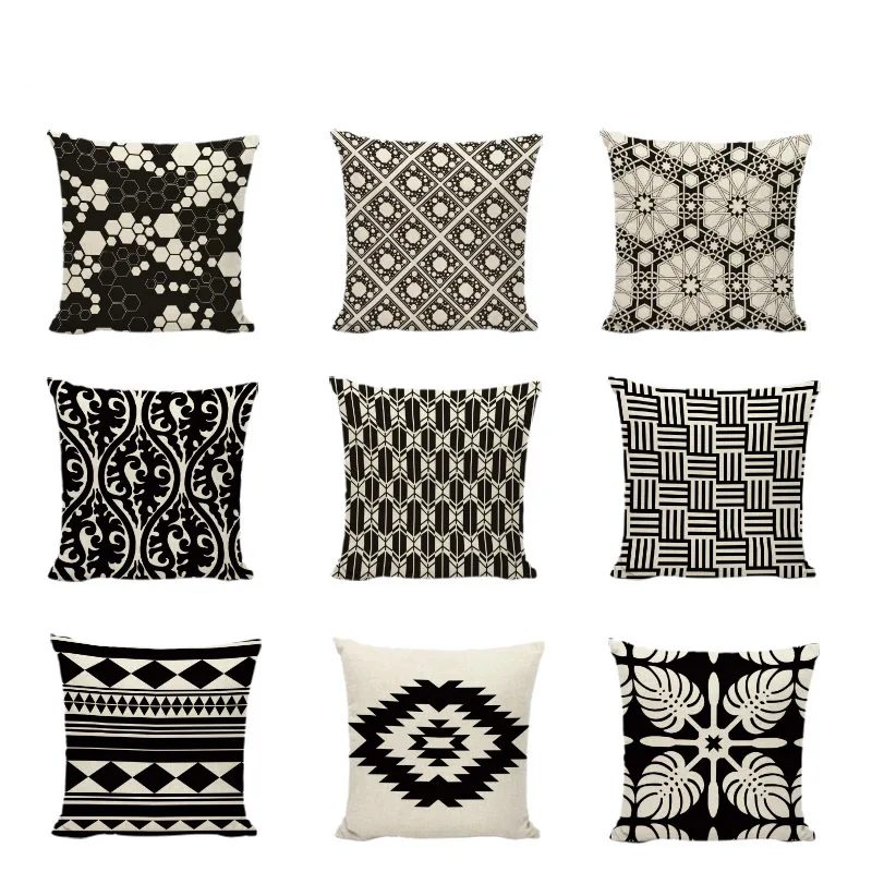 Стильные черно белые геометрические чехлы на подушки в этническом стиле
