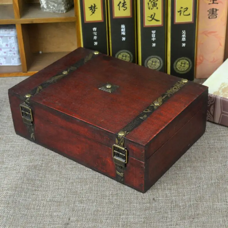 

Antique Wooden Treasure Box Board Game Storage Box for Poker Card Tarot Trinkets
