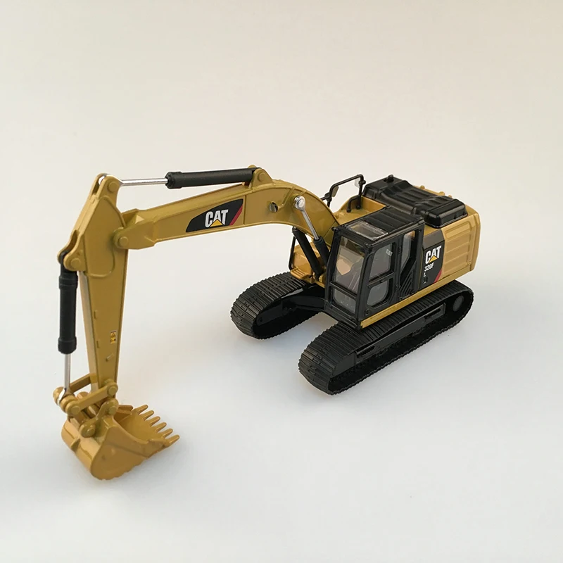 

CAT 320F L Construction Machinery Vehicle Metal Model 1:64 Scale Excavator Truck Collection Souvenir 85636 With Five Attachments