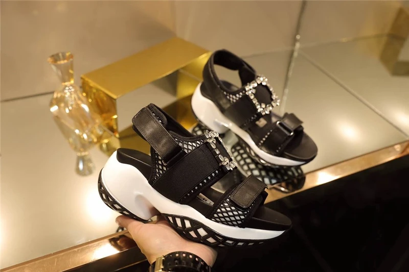 

Women's Shoes