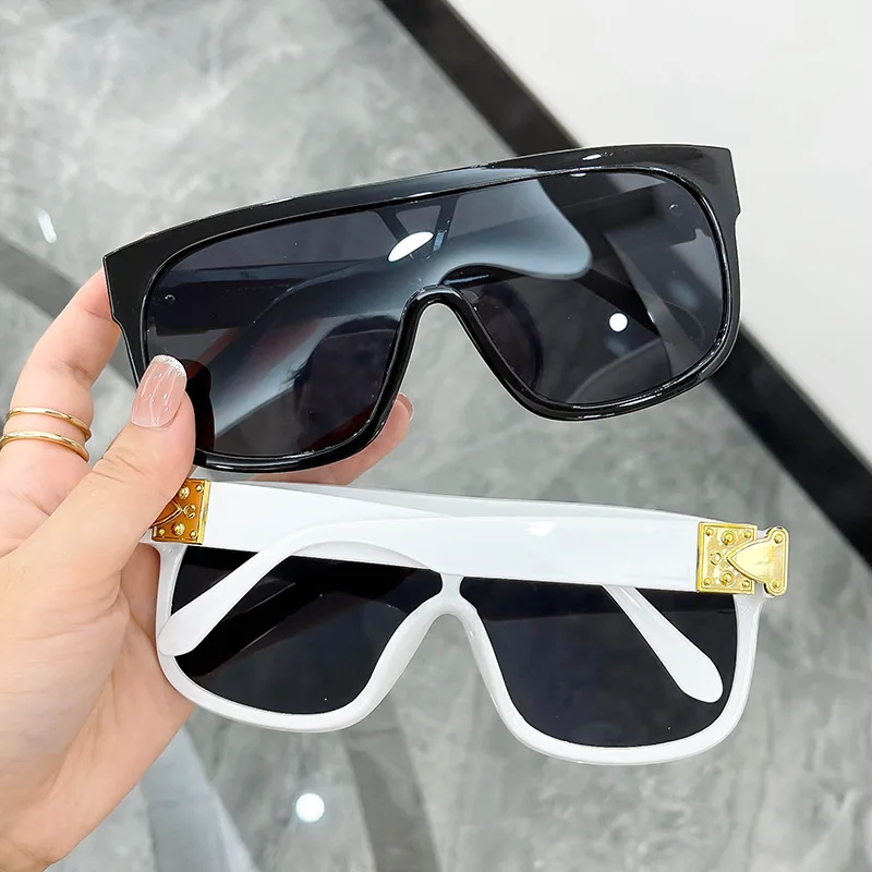 

Brand Design Oversized Square Frame One-Piece Lens Sunglasses 2021 Party Driving Sun Glasses for Women Leopard Shadow UV400