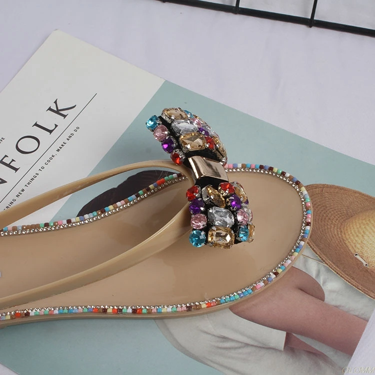 

2020 Summer Women Flip-Flops Big Diamond Lady Slippers Flash Drilling Colored Crystal Beach Shoes Flat Female Footwear