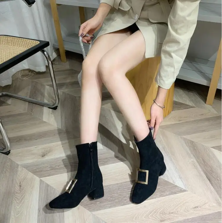 Новинка 2019 года Модные женские зимние ботинки сезон осень-зима Ботинки martin из