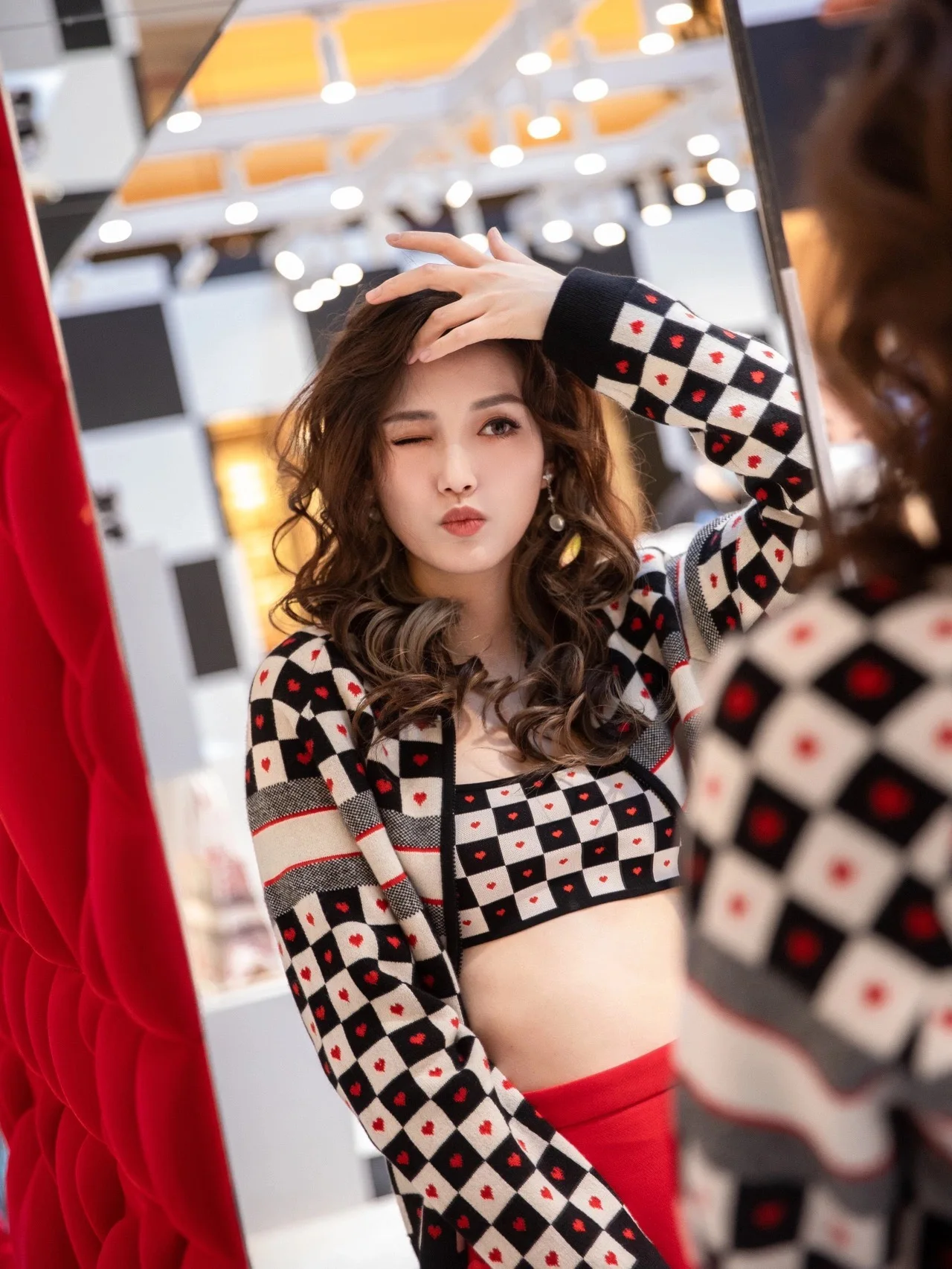 

Men and female bomber Jacket winter jacket women Ladies down coat Womens blouse Womens coat Spring Jackets