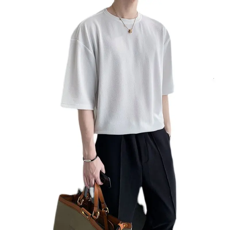 

Solid Color O-neck T-shirt Men Korean Fashion Loose Casual Shirt Men Harajuku Streetwear British Style Short-sleeved T-shirt Men