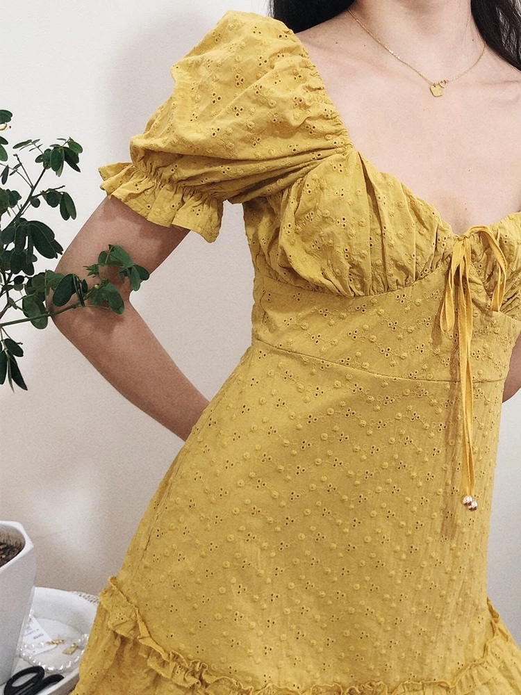 

Australia Minority Ins Fashion Show Thin Holiday Girl Embroidered Skirt Lace Up Island Beach Dress