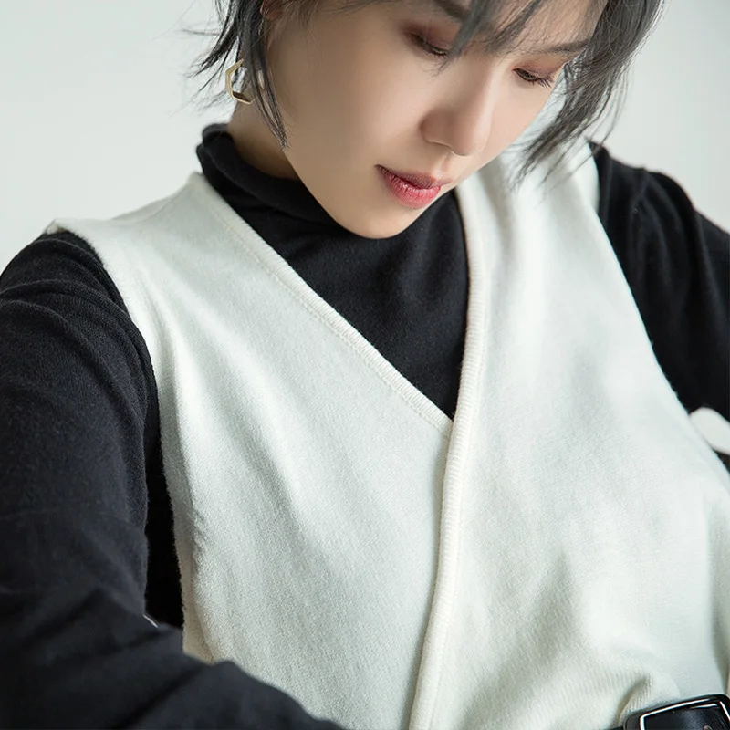 

Johnature Korean Loose Women Knitted Vest Streetwear Sleeveless Cardigan Autumn Clothes 2021 New Side Lace Up Long Sweater Vest