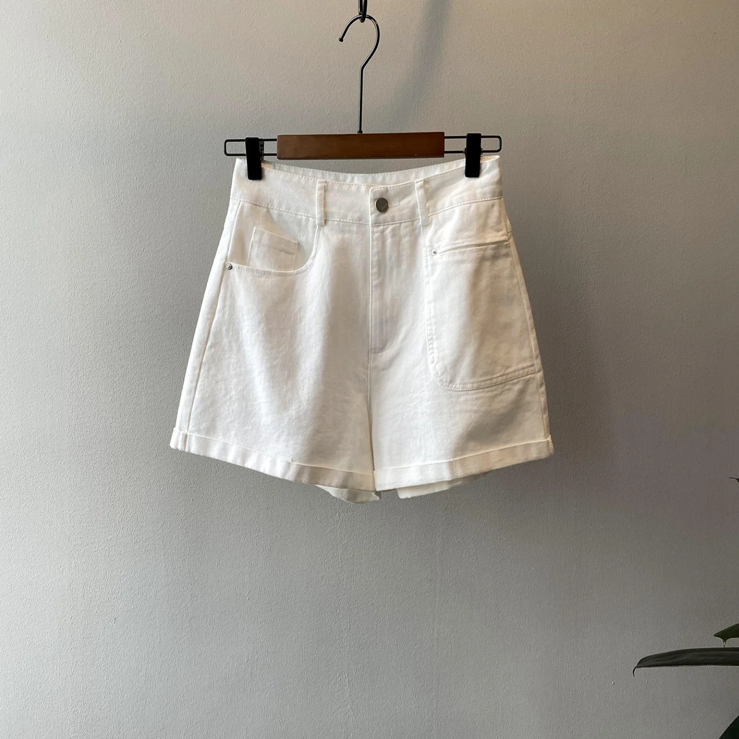 

2021 New Summer Women Denim Short Pants Casual High Waist Mini Shorts Female Trousers Outwear Women Summer Shorts