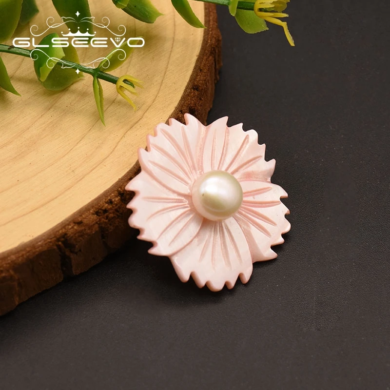 Брошь GLSEEVO в виде ракушки с натуральным белым жемчугом и розовым цветком для