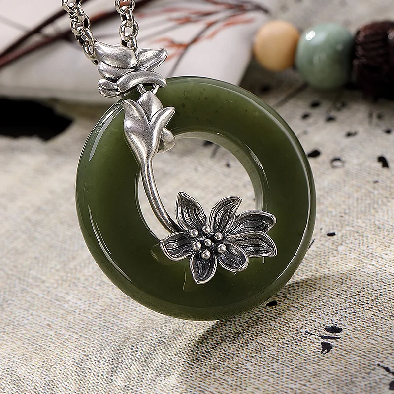 

S925 Sterling Silver Vintage Natural Inlaid Hetian Jade Orchid Peace Buckle Female Pendant Fashion Charm Fine Jewelry H0005