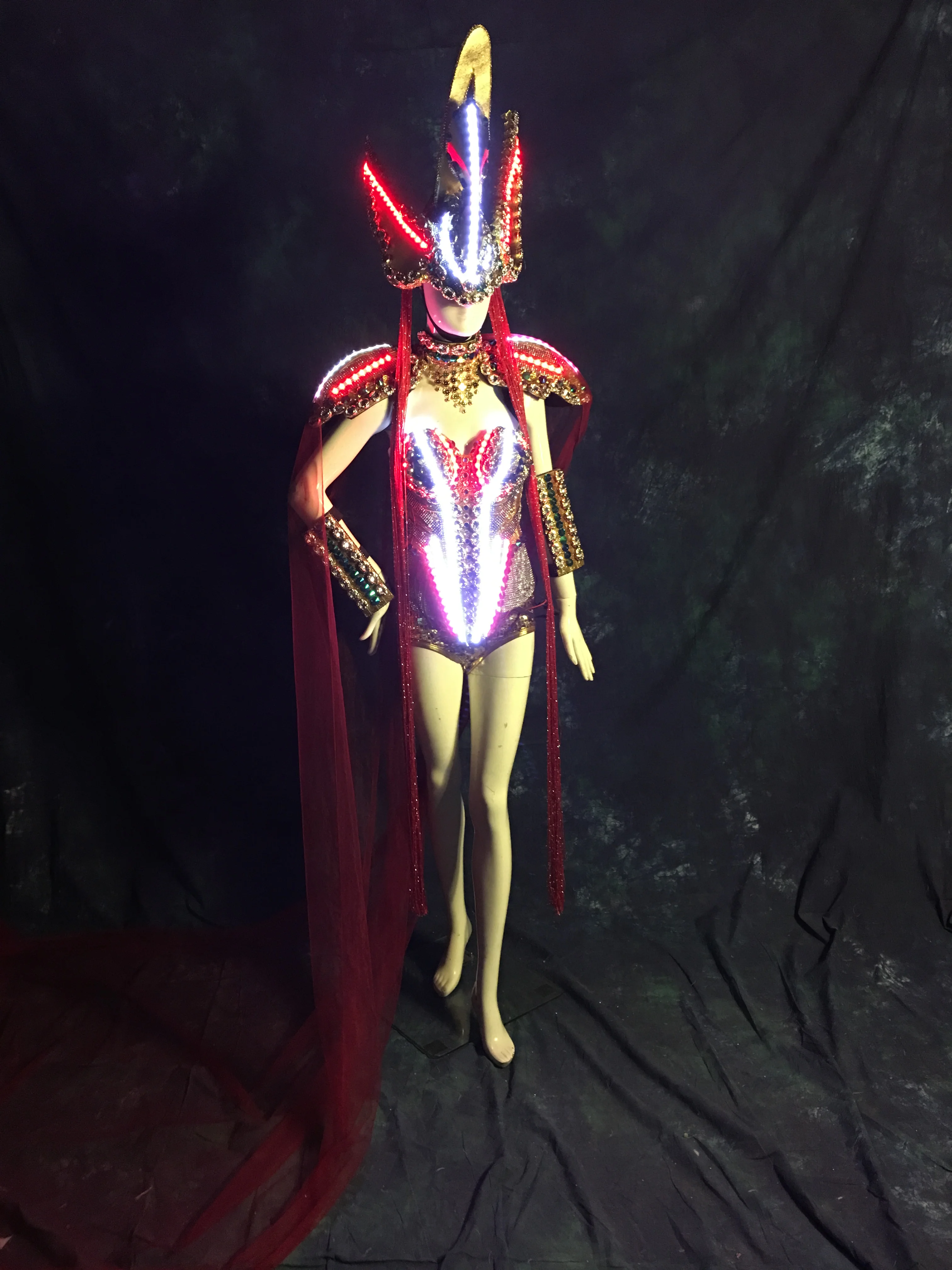 Технологии будущего светодиодные золотые костюмы воина для девочек бар рай