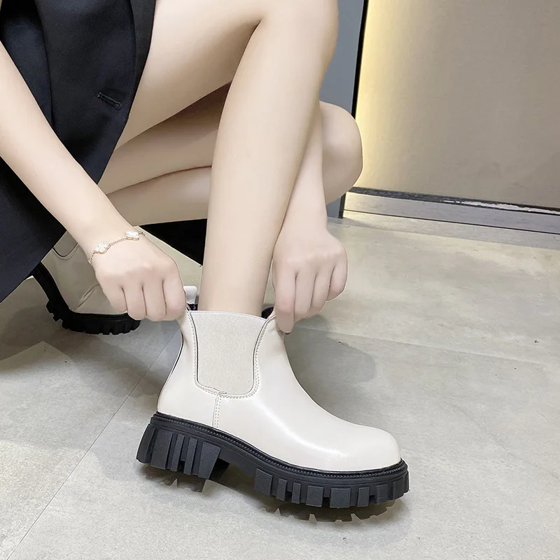 

2021 new Chelsea women's boots autumn and winter black PU women's shoes fashion casual Martin boots high-top platform shoes 40