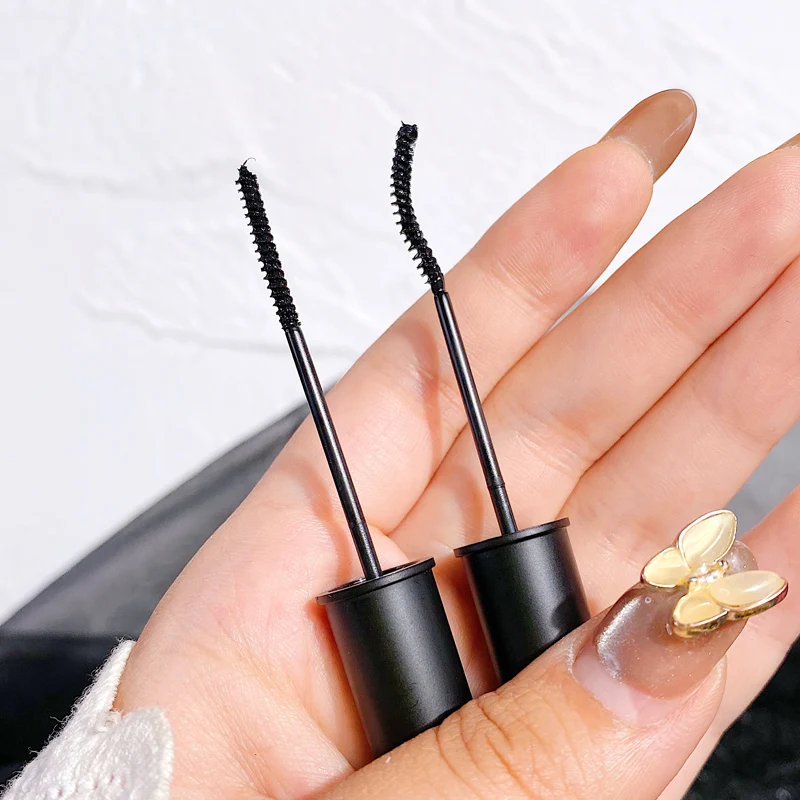 

4D Silk Fiber Lashes Mascara Long Lasting Waterproof Thick Curling Lengthening Make Up Eyelashes Extention Non Staining Cosmetic