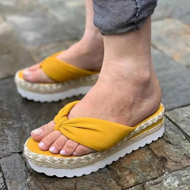 

Slippers Women Summer Low Platform Shoes Rubber Flip Flops Pantofle Big Size Slides Hawaiian 2021 Fabric Scandals Hoof Heels
