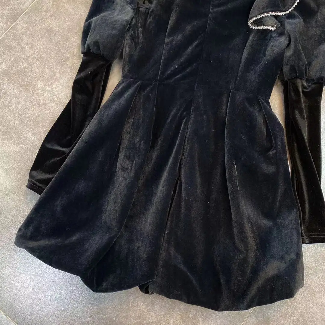 

ZCSMLL 2021 spring square neck court Bubble Sleeve Ruffle bow temperament dress waist velvet dress