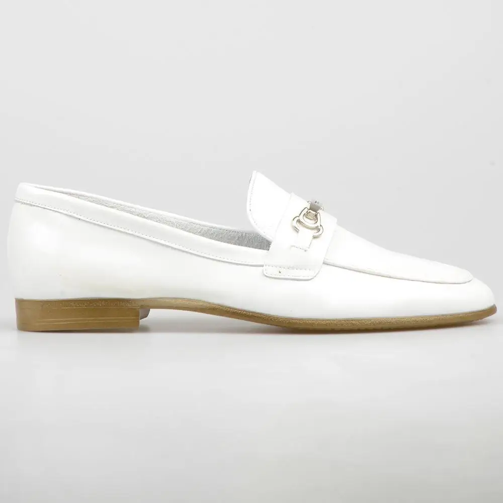 

FootCourt- Genuine Leather Flats Women White Patent Shoes New Arrivals Loafers Metal Decoration Casual Shoes Round Toe Slip On