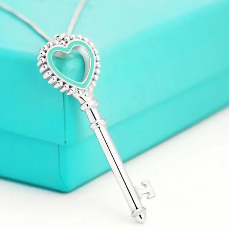 

1:1 S925 original classic popular exclusive blue heart-shaped key ladies fashion pendant necklace
