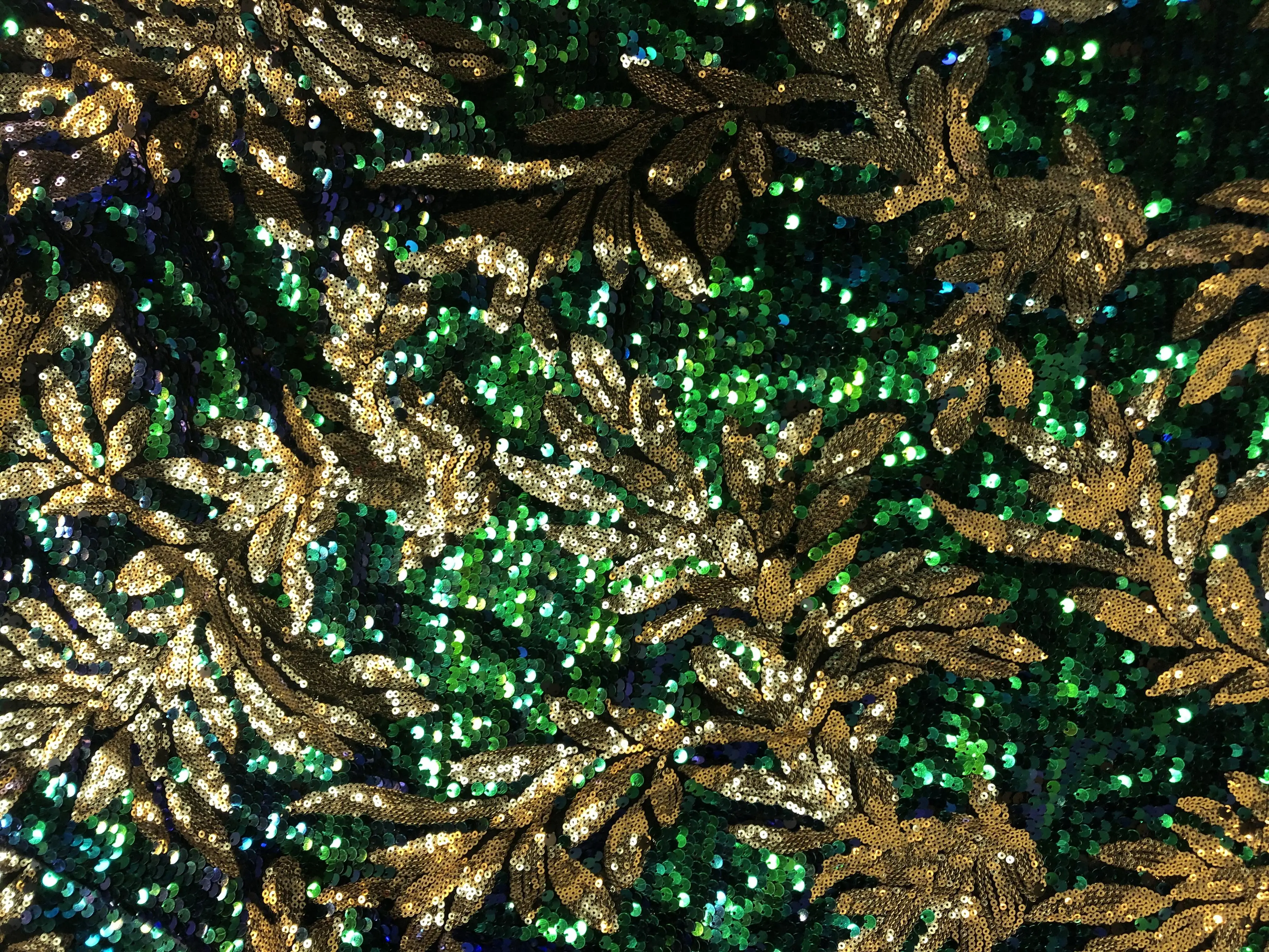 Винтажное зеленое платье с длинными рукавами и блестками в стиле русалки