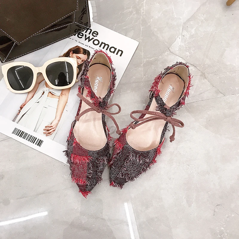 Новые женские туфли на плоской подошве простые балетки лоферы шнуровке