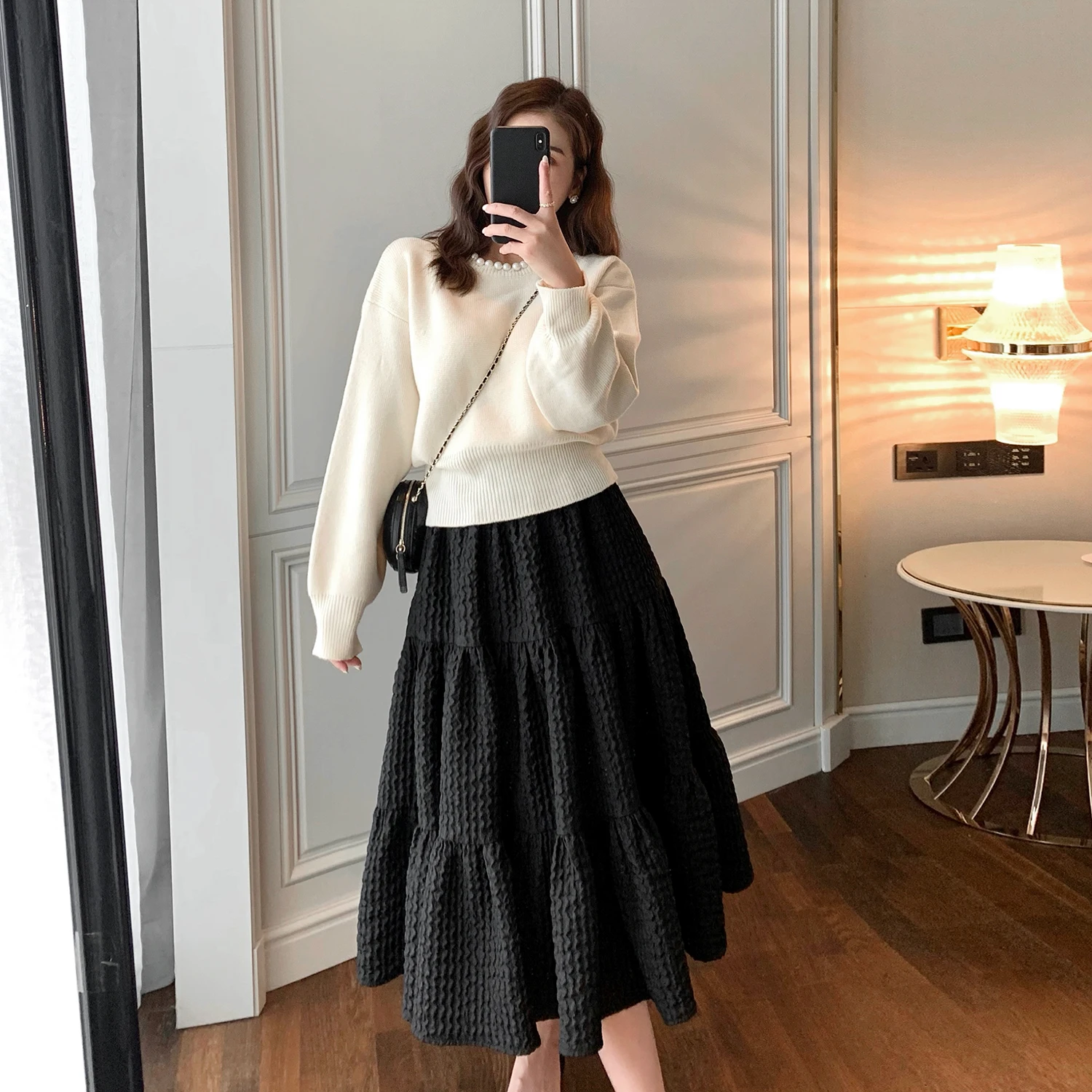 Черная юбка из высококачественного жаккардового материала Женская однотонная