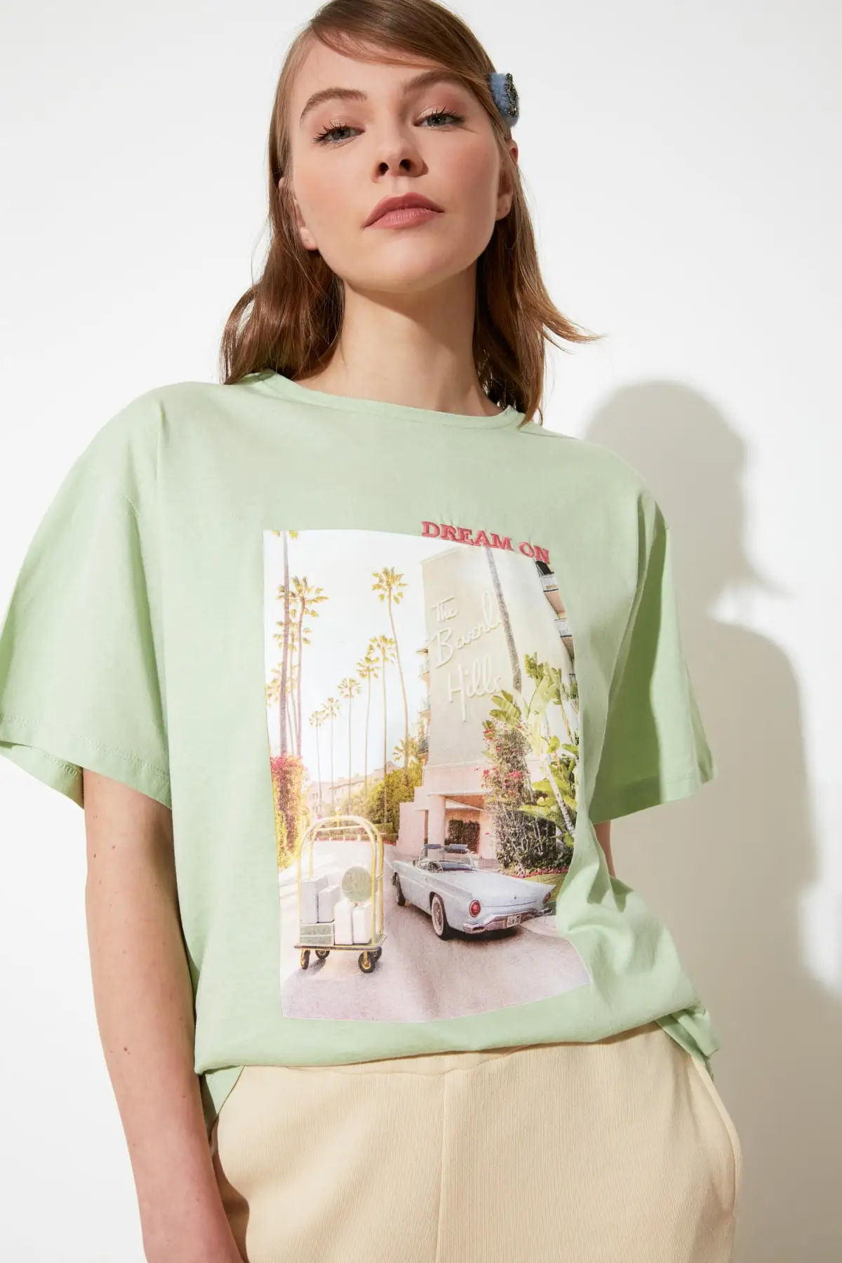 

Trendyol Print and Embroidered Boyfriend Knitted T-Shirt TWOSS20TS0574