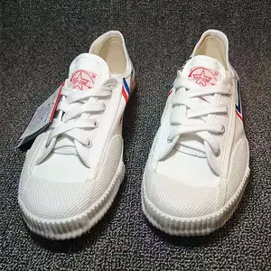 Chaussures de sport sur piste pour hommes et femmes, baskets à pointes,  chaussures de course pour athlètes, chaussures de suivi souples, grande  taille, 35-46 - AliExpress