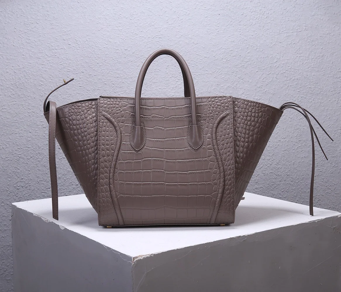 

2021 new handbags, exquisite workmanship, high-end materials, good quality, classics luxury brand handbags