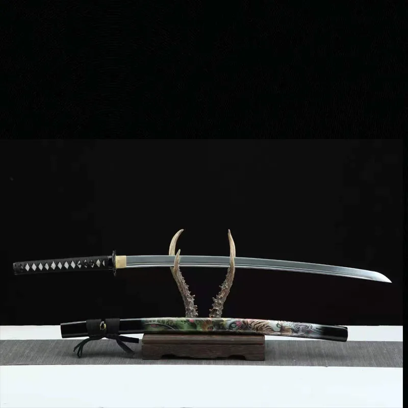 

Hand forged samurai sword Outdoor combat supplies