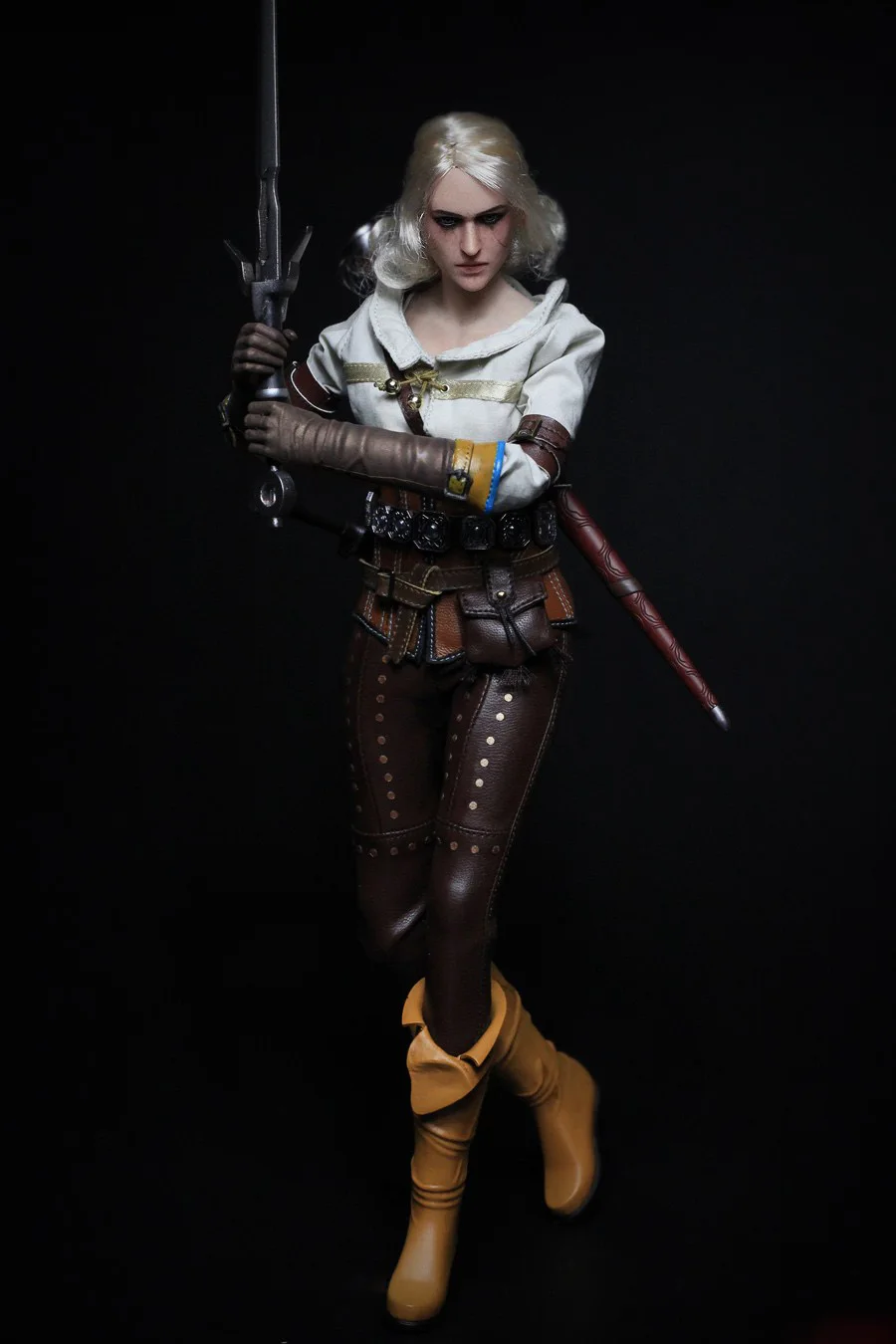 Коллекционные фигурки в масштабе 1/6 Охотничья охотника на демонов ведьма цирилла