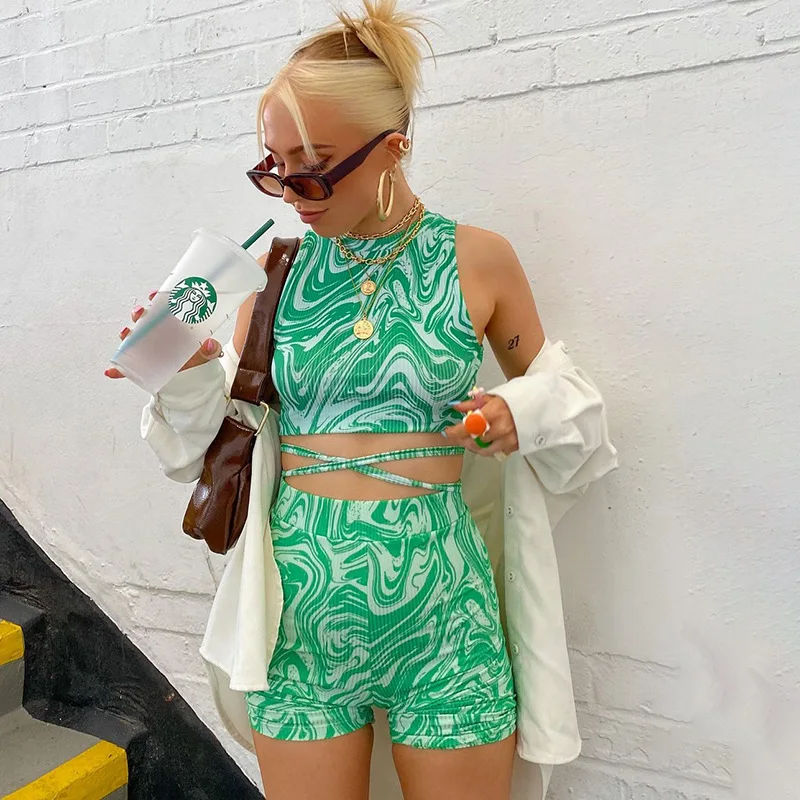 

New Round Neck Pullover Sleeveless Print Umbilical Vest Mid-Waist Bag Hip Elastic Waist Belt Cross Lace Shorts Slim Women's Suit