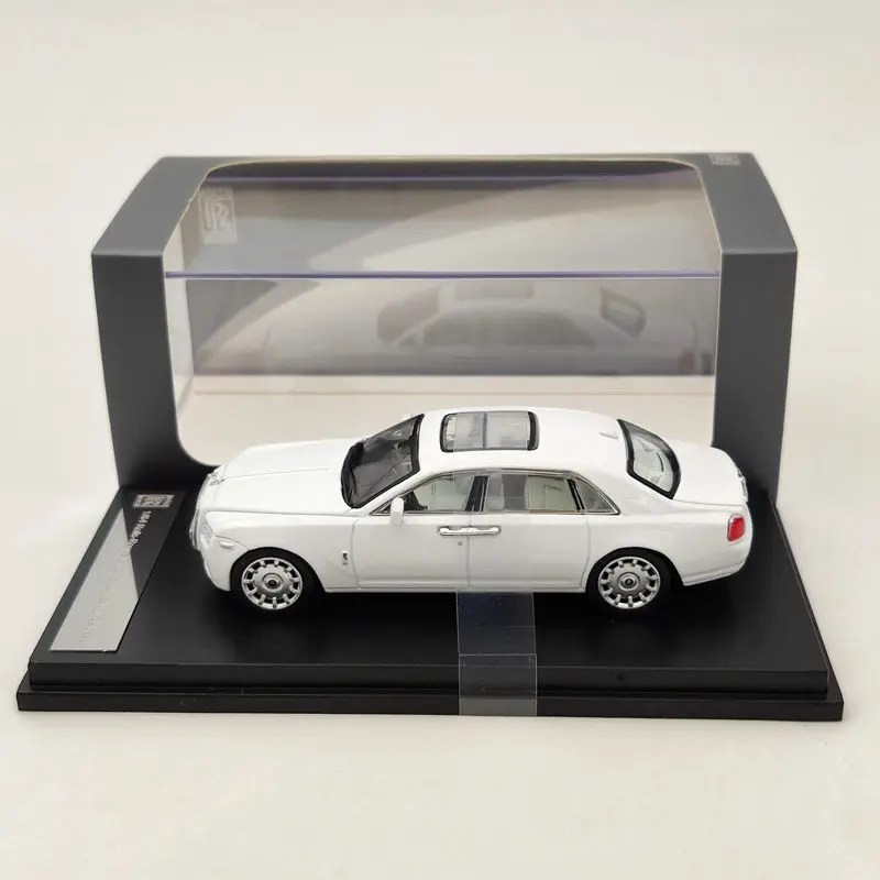 Коллекция 1/64 года модель R ls ce Ghost расширенная колесная база DC8802 литые модели