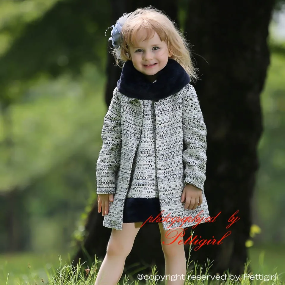 Pettigirl Girls Костюмы комплекты одежды 3 предмета в комплекте серого и белого цветов, Детская верхняя одежда и модное платье с темно-синими шейный платок, Детская осенняя одежда