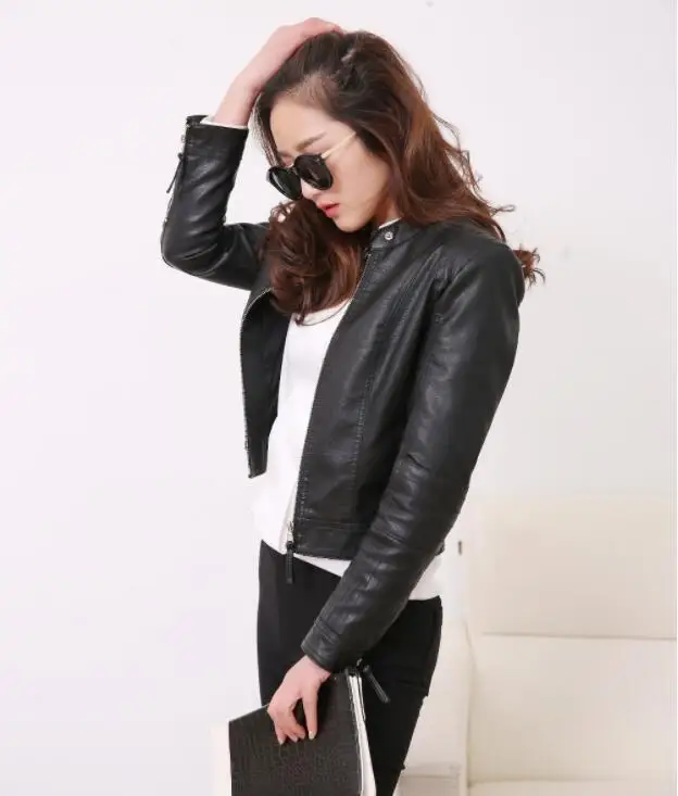 Женская мотоциклетная куртка из ПУ кожи черная и розовая Осенняя байкерская с