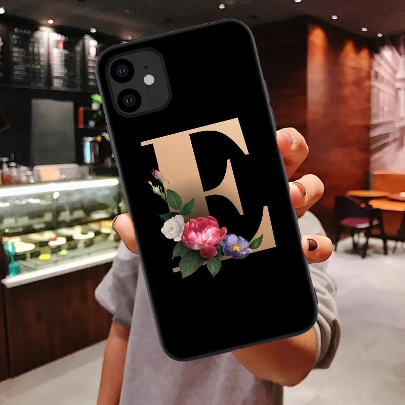 Мягкий чехол с именем и буквой для iphone 11 Pro Max SE 2 монограмма буквами черными