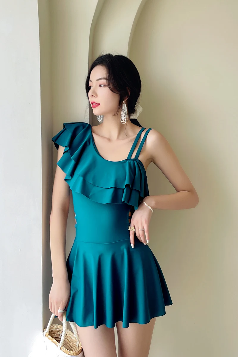 

New 2021 Asia Japan and South Korea Ins One Piece Swimsuit Women Single Shoulder Hot Spring Young Girl Sexy Swimwear Skirt